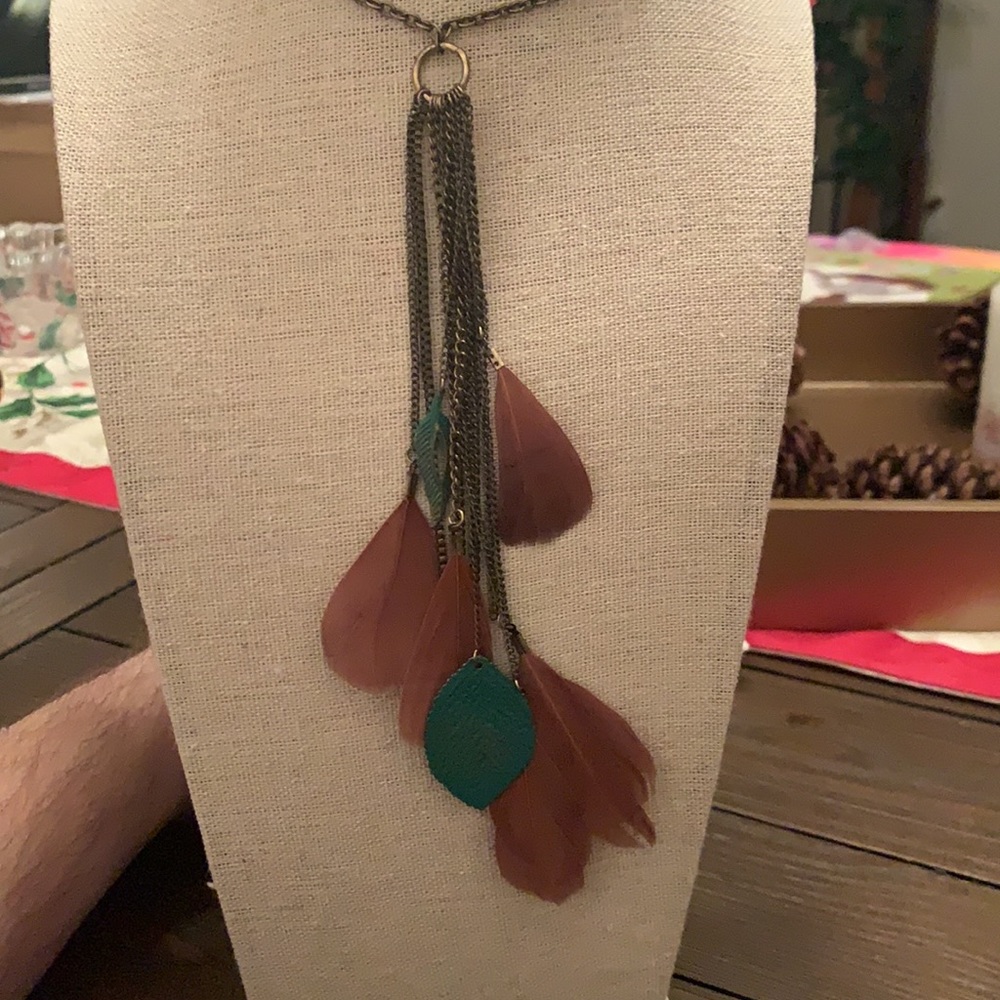 Fashion Feather Necklace NWT